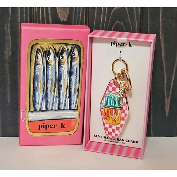 Piper K Handbag Keychain Sardine Can Print Keychain Bag Charm - Picture 1 of 3
